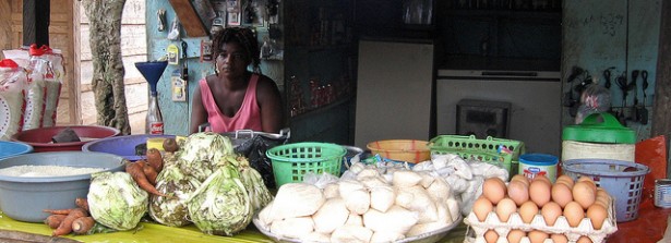 Food seller, Ghana, by Energy for All 2030 via Flickr